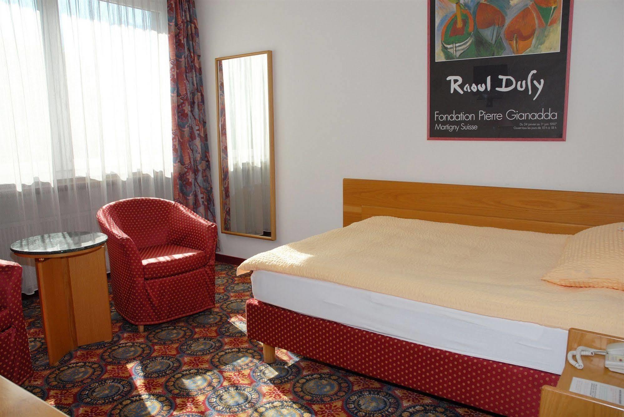 Hôtel du Rhône Sion Ngoại thất bức ảnh